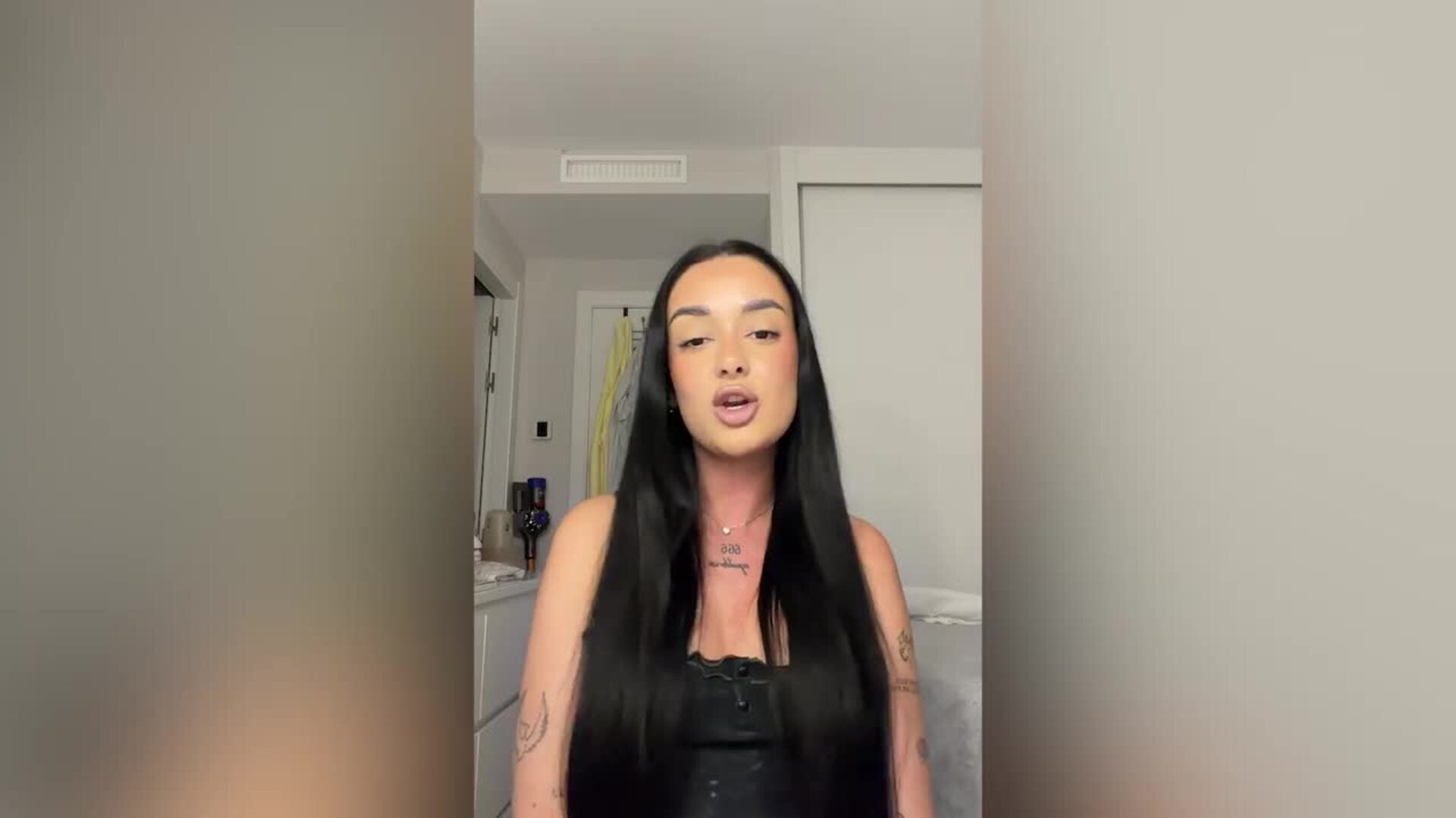 Julia Janeiro, arropada por Jesulín de Ubrique: "No me interesa entender"