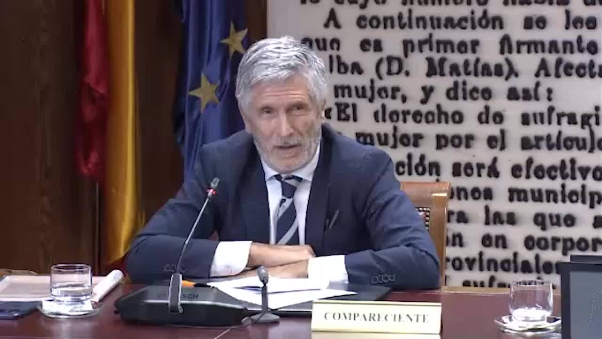 Marlaska se compromete a hacer "todo lo posible" para retirar a Aldama medalla de Guardia Civil