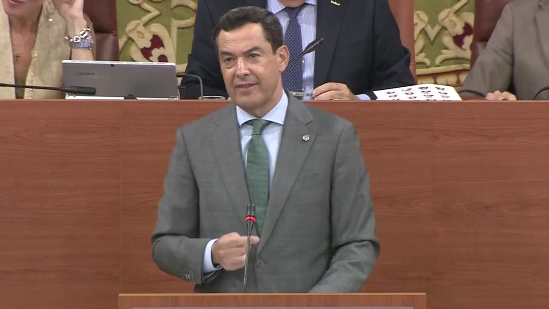 Moreno le reprocha a Montero no plantearse "abstención" a su investidura