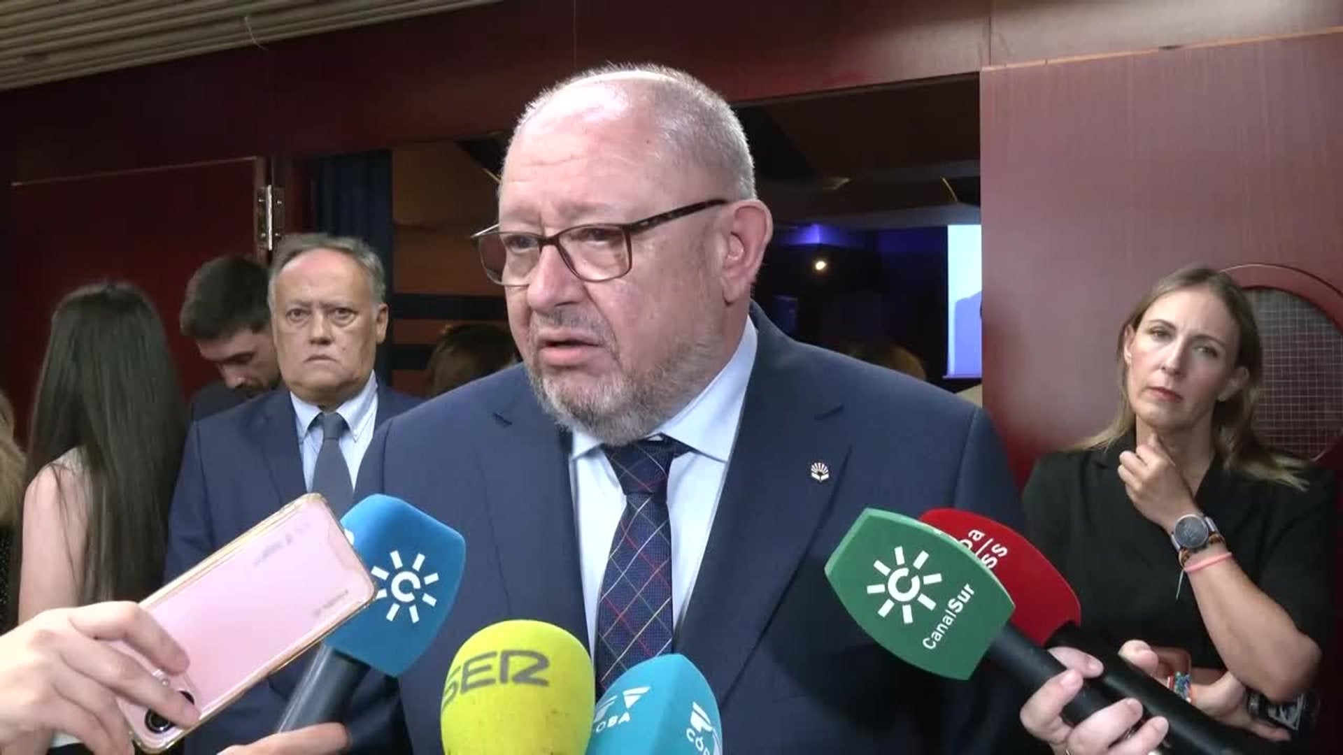 El rector de la UCO destaca la "capacidad de trabajo, fuera de lo común" que tenía Villamandos