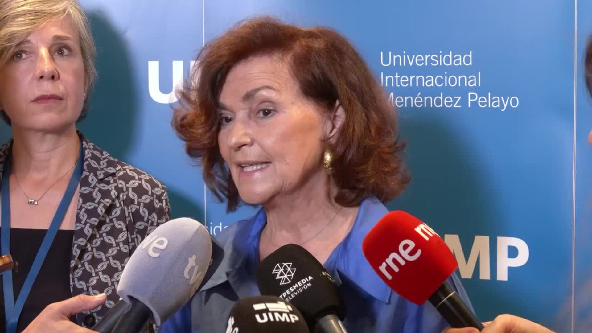 Carmen Calvo defiende que la regularización de migrantes "pasó el filtro" del TS