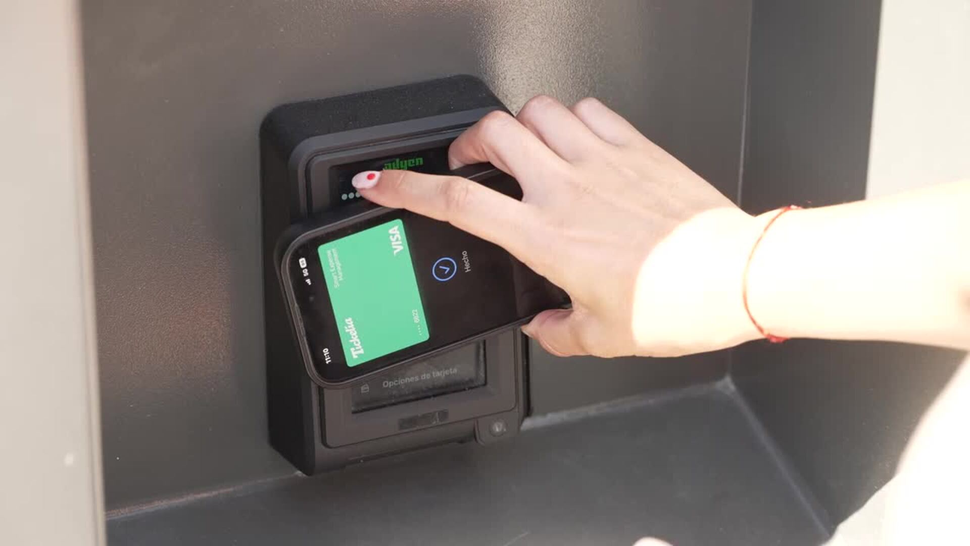 Las estaciones de carga de movilidad eléctrica se transforman con las tiendas inteligentes