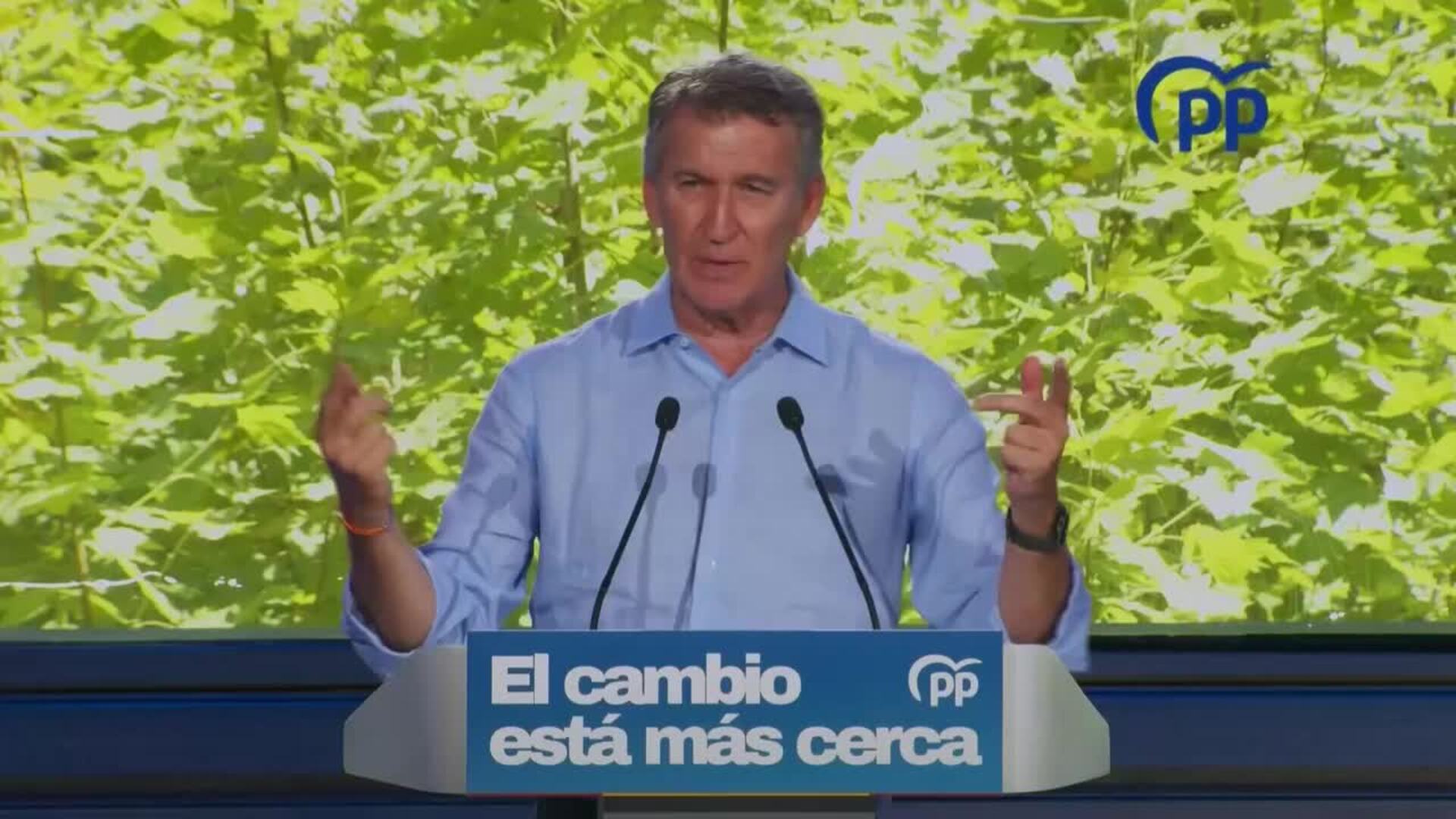 Feijóo acusa a Sánchez de hacer "ingeniería social": "No tiene objetivos inocentes"