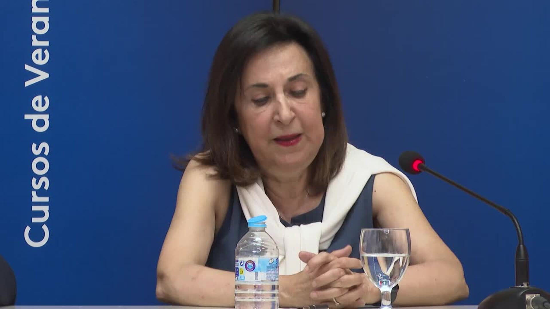 Robles critica que Europa no tenga liderazgos "fuertes" frente a EEUU
