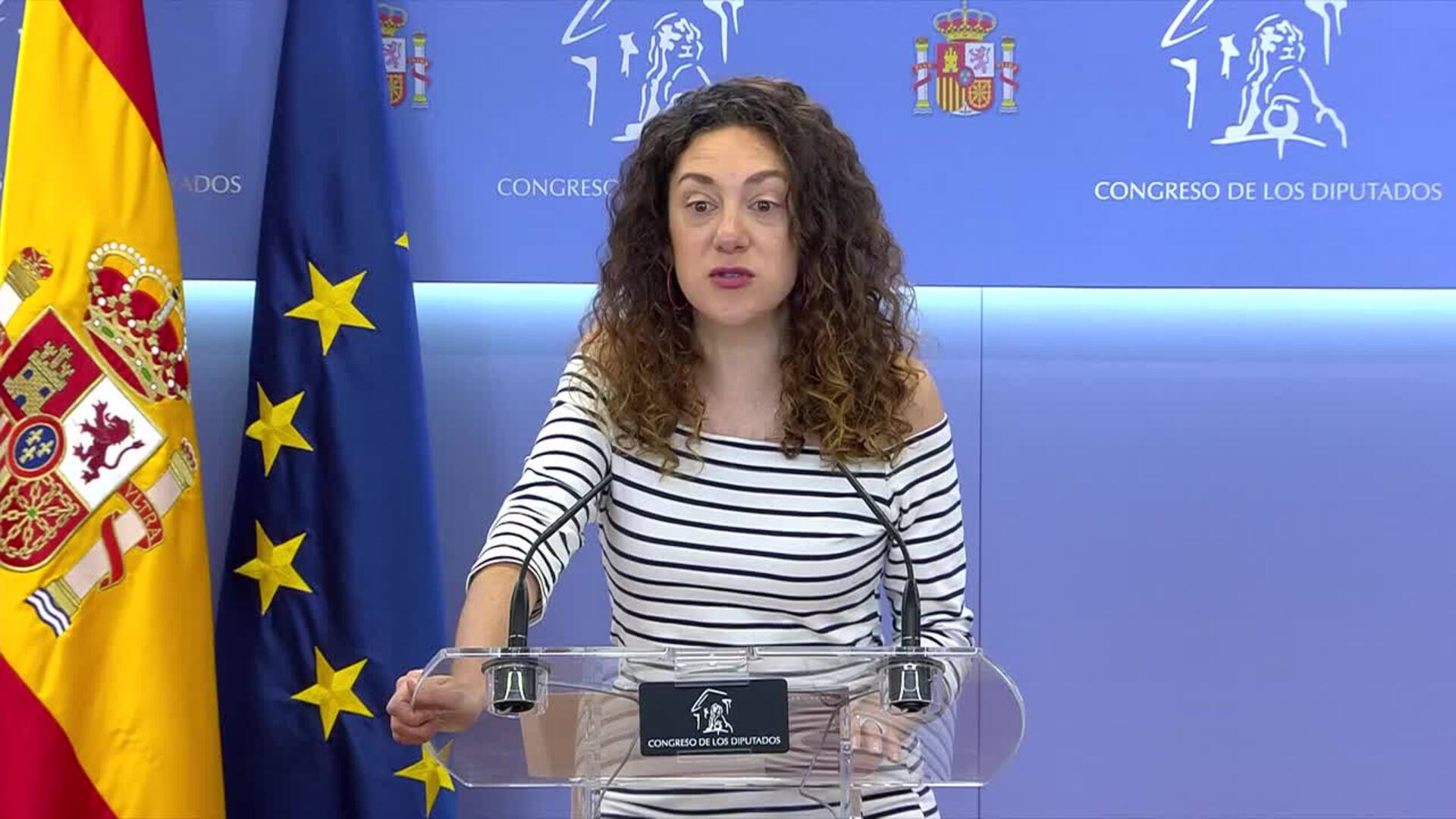 Sumar pide a Sánchez que saque "tarjeta roja" a Trump y no acepte más subidas en gasto militar