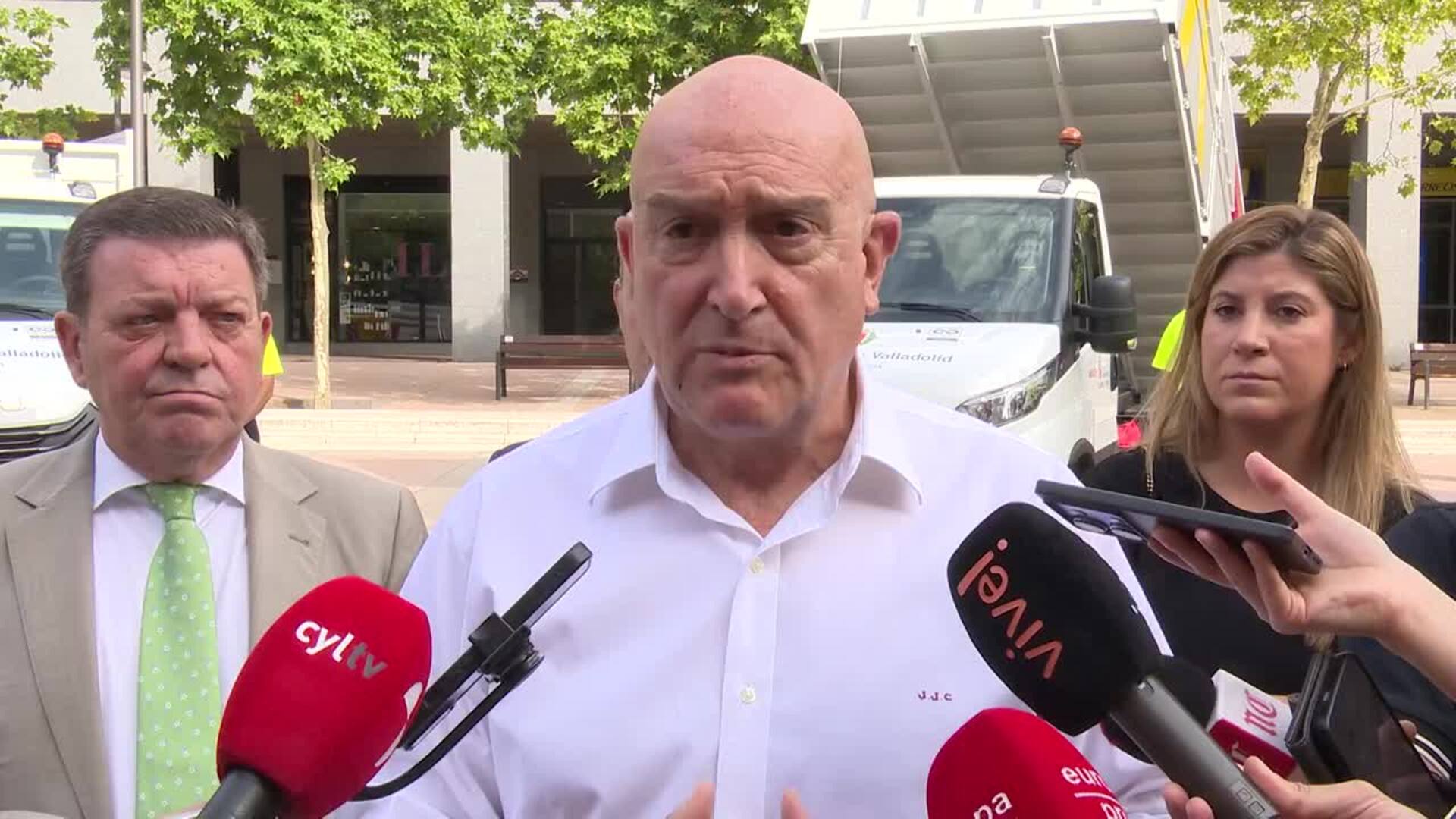 Ayuntamiento de Valladolid recibe 6 vehículos para el servicio de Limpieza con fondos de JCyL