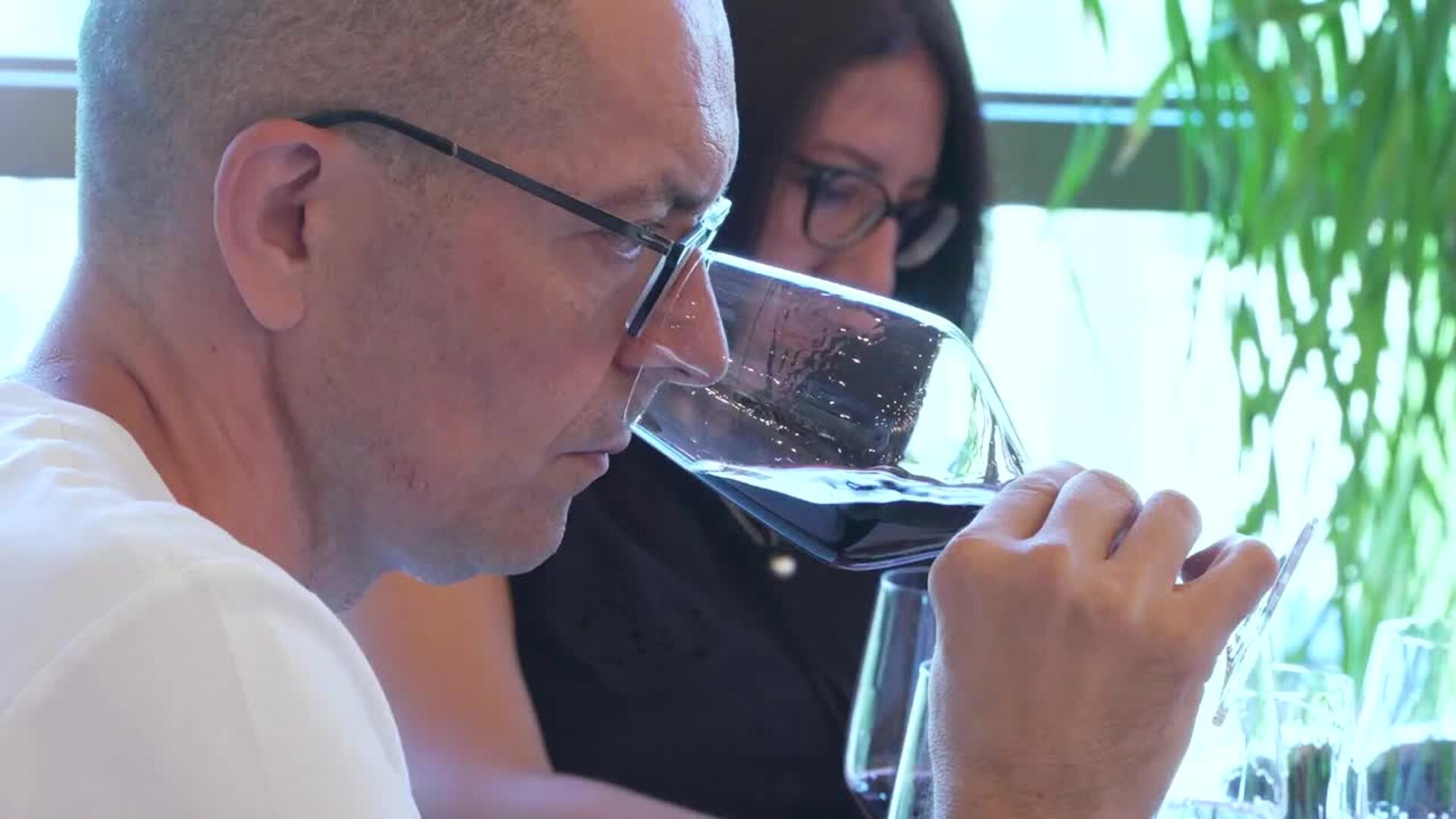 La bodega Pagos del Rey acoge la VI Edición de la cata de ensamblaje de La Única