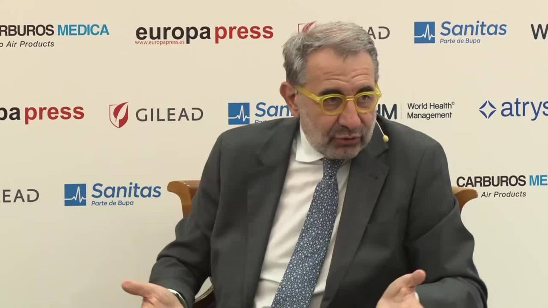 Castilla-La Mancha critica que se enteren por la prensa de los acuerdos sobre los MIR