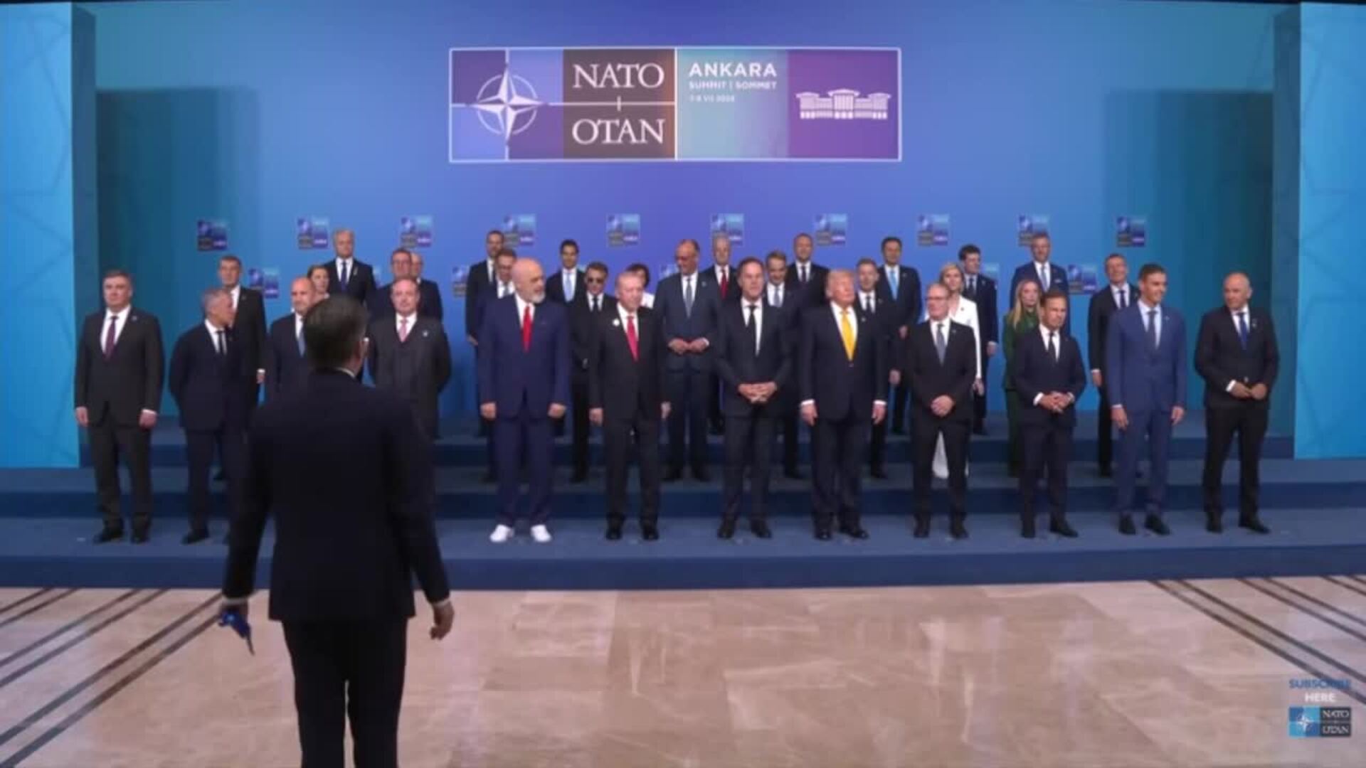 Foto de familia de la cumbre de la OTAN de Ankara