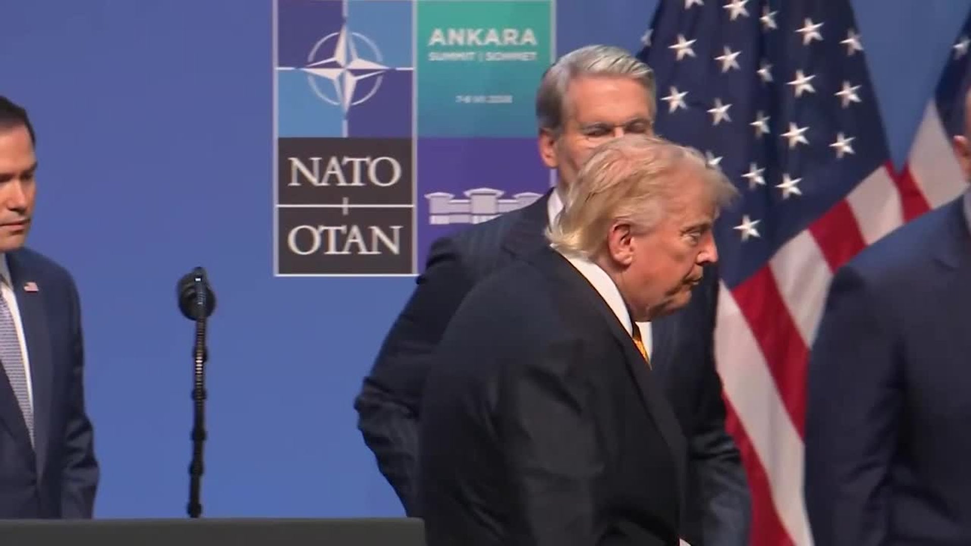 Trump tilda de "exitosa" la cumbre de la OTAN y Sánchez resta importancia a las amenazas