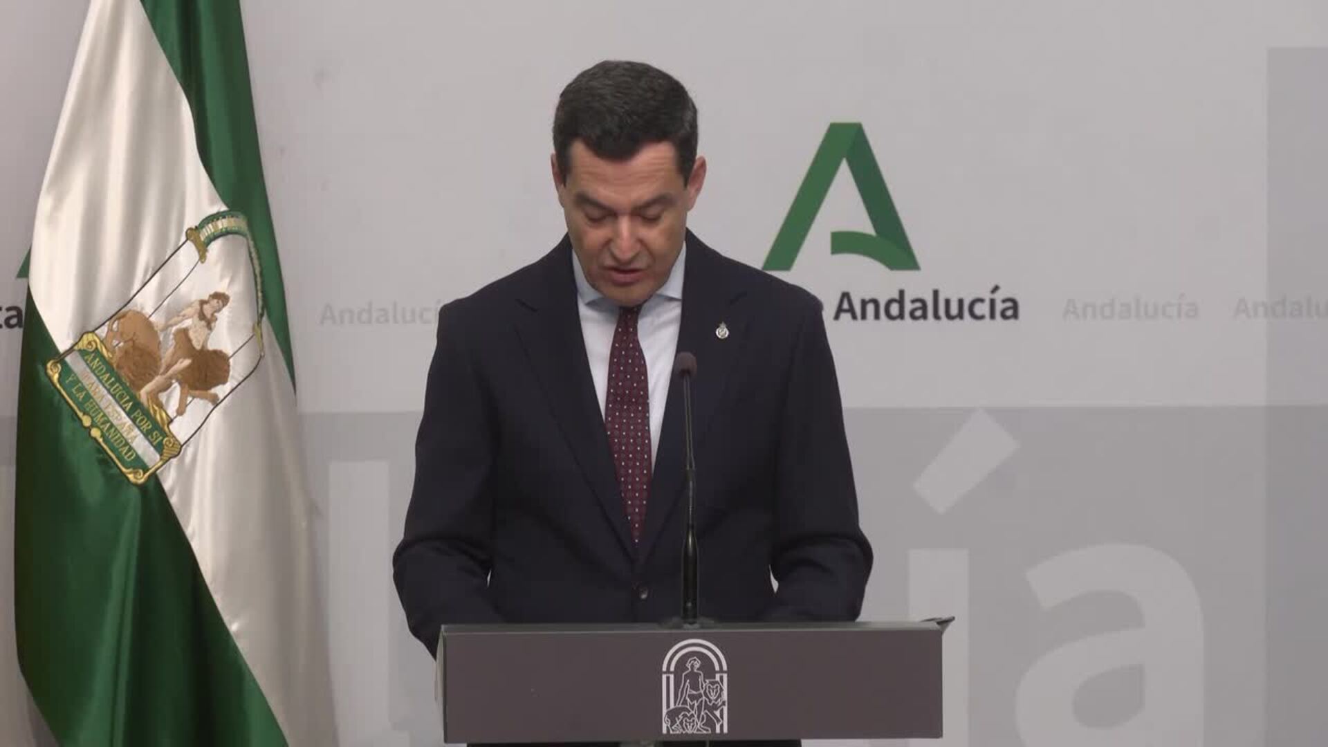 Moreno sitúa a Gavira (Vox) como vicepresidente segundo y mantiene a su núcleo duro