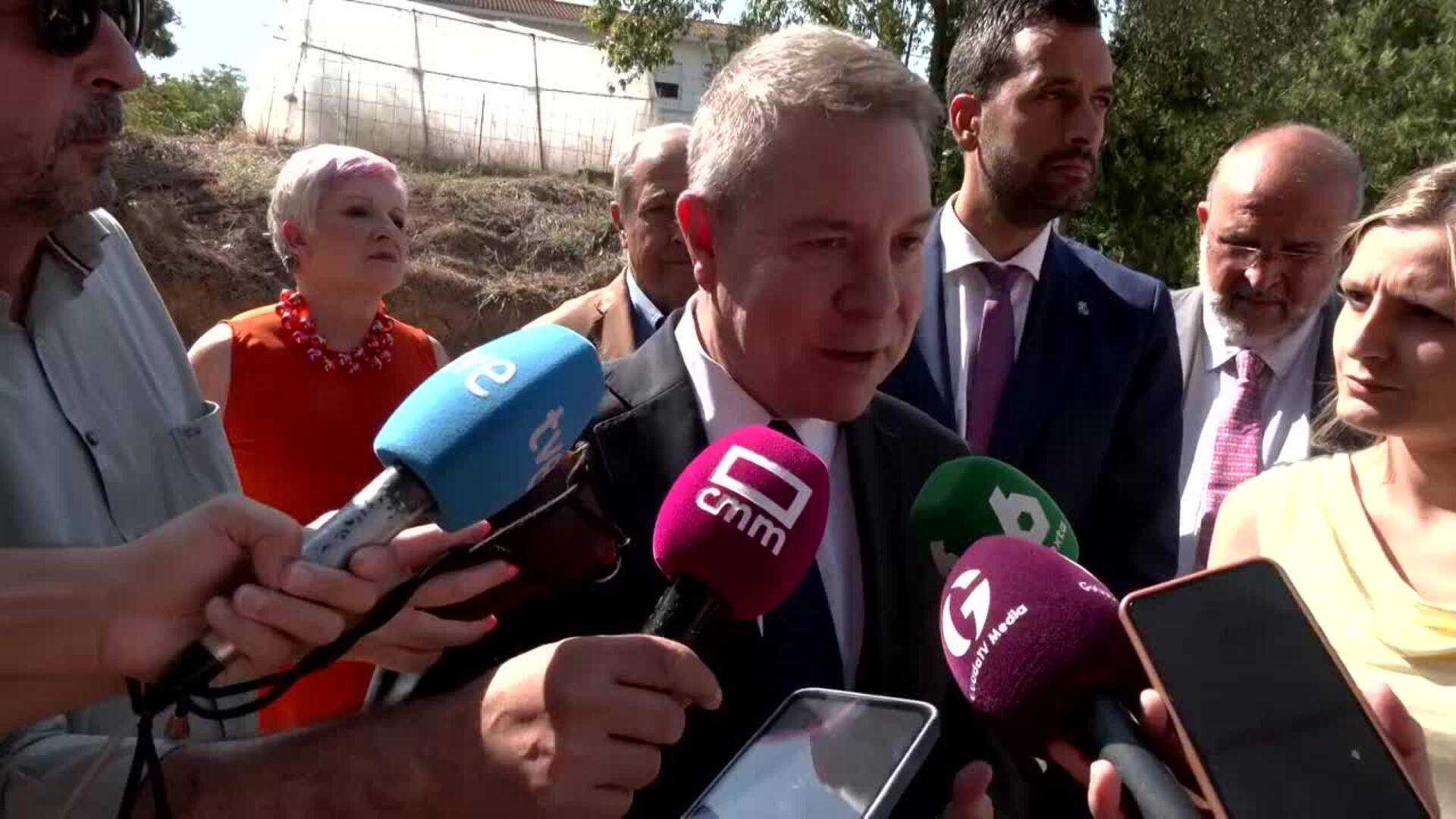 Page vuelve a cargar contra la financiación