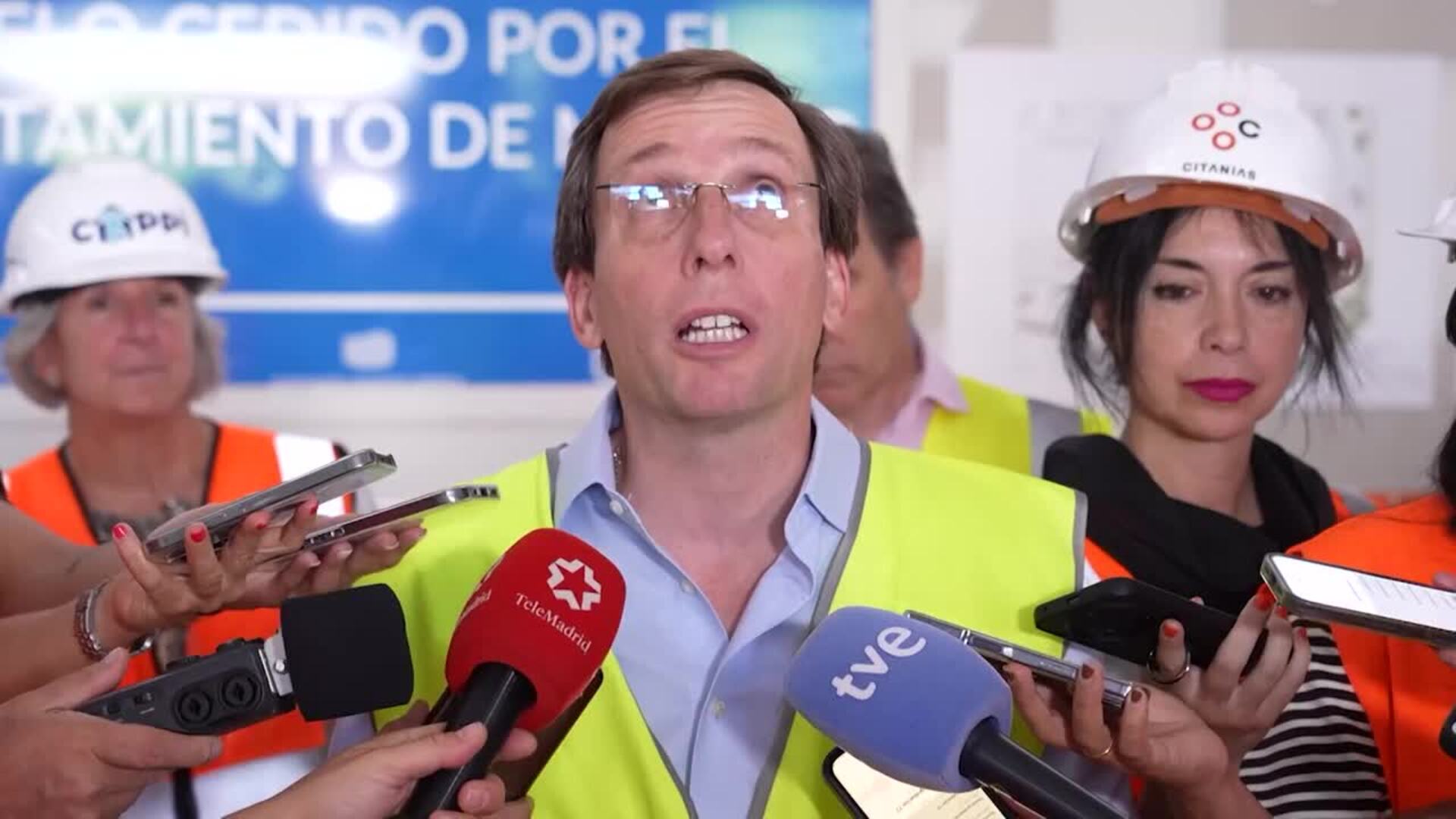Almeida envía solidaridad y cariño ante la tragedia del incendio en Los Gallardos