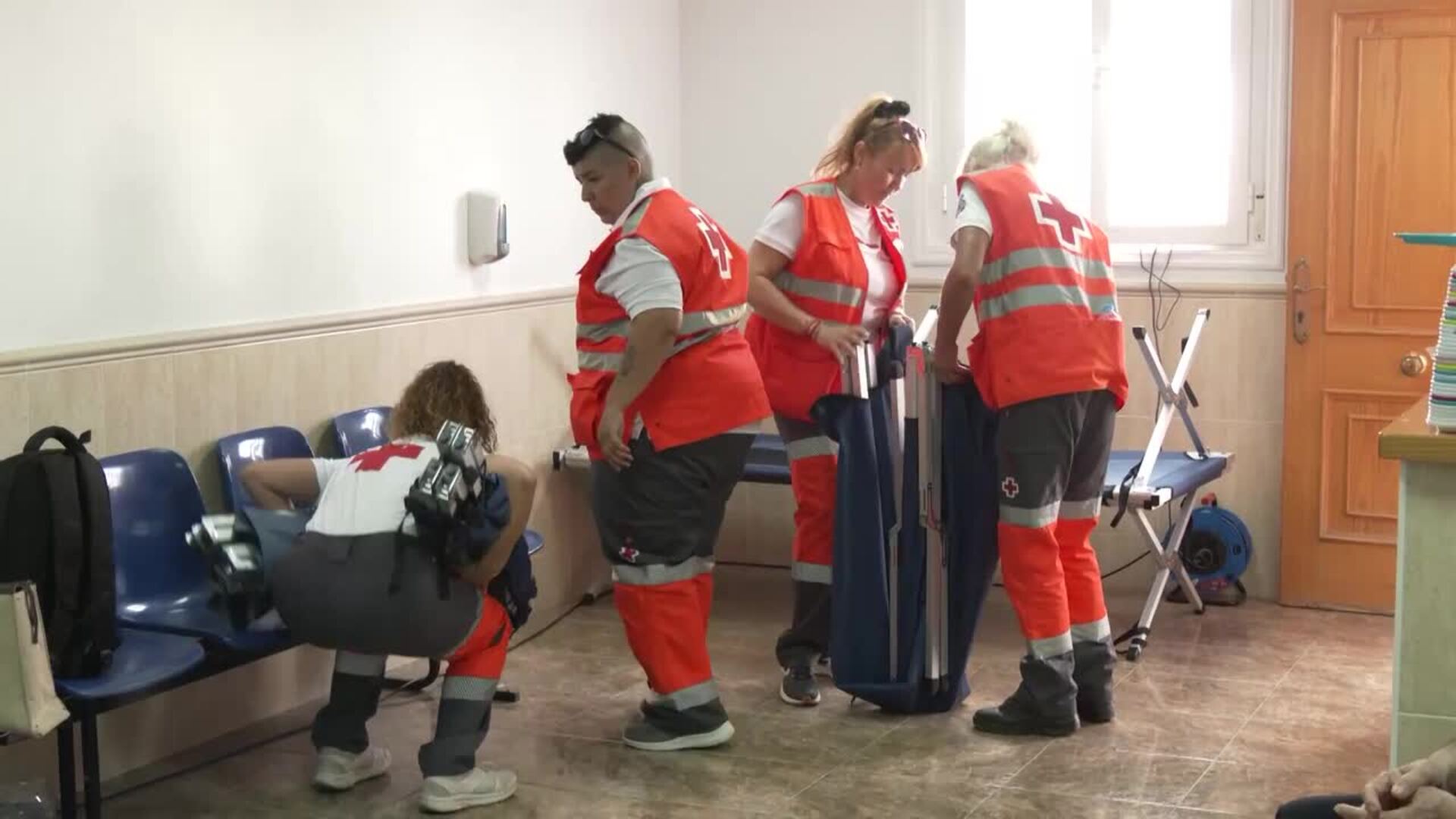 La "favorable" evolución del incendio de Los Gallardos permite "trabajar en ataque"
