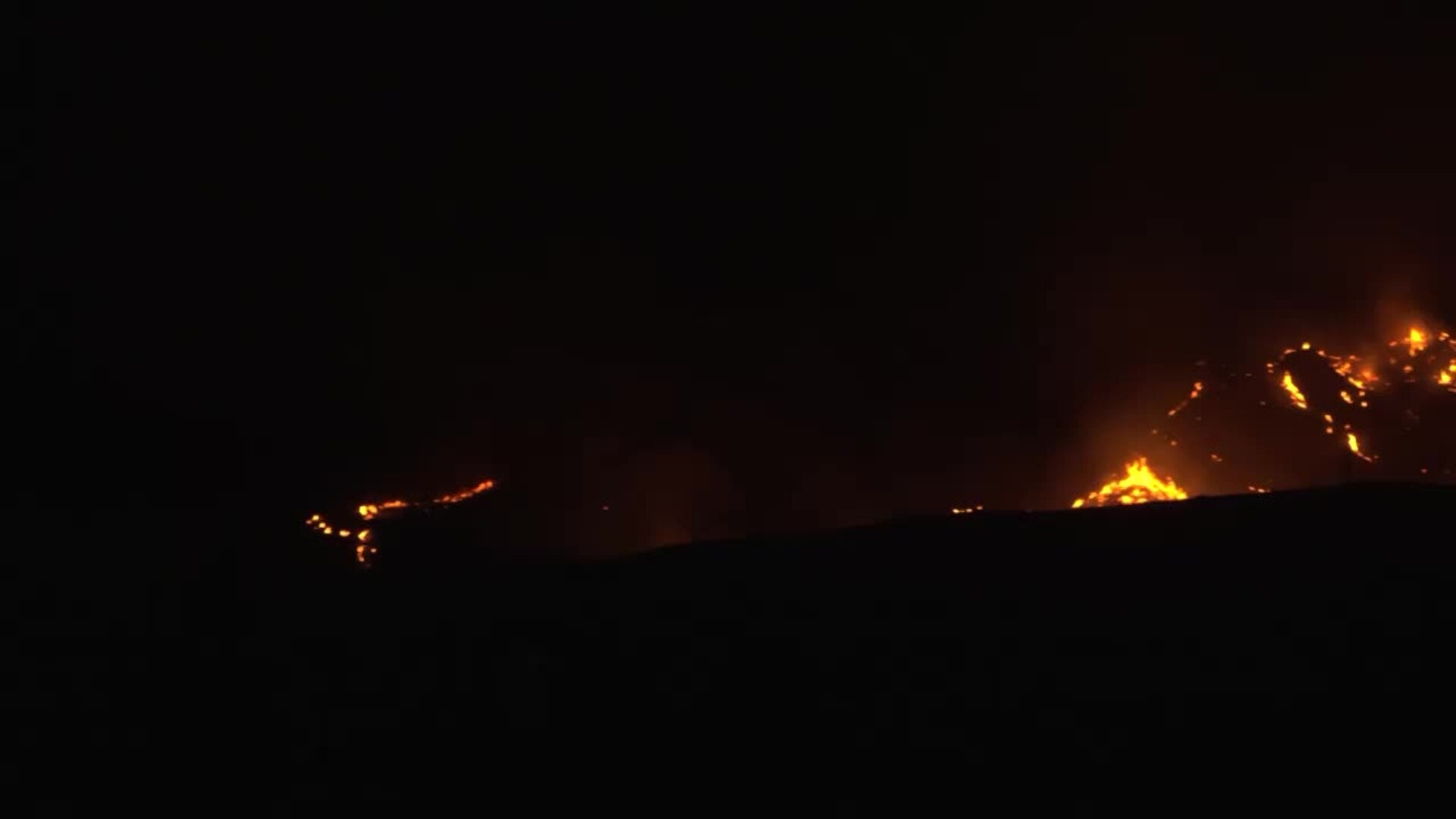 El incendio de Los Gallardos (Almería) afecta ya a 6.600 hectáreas y deja 12 muertos