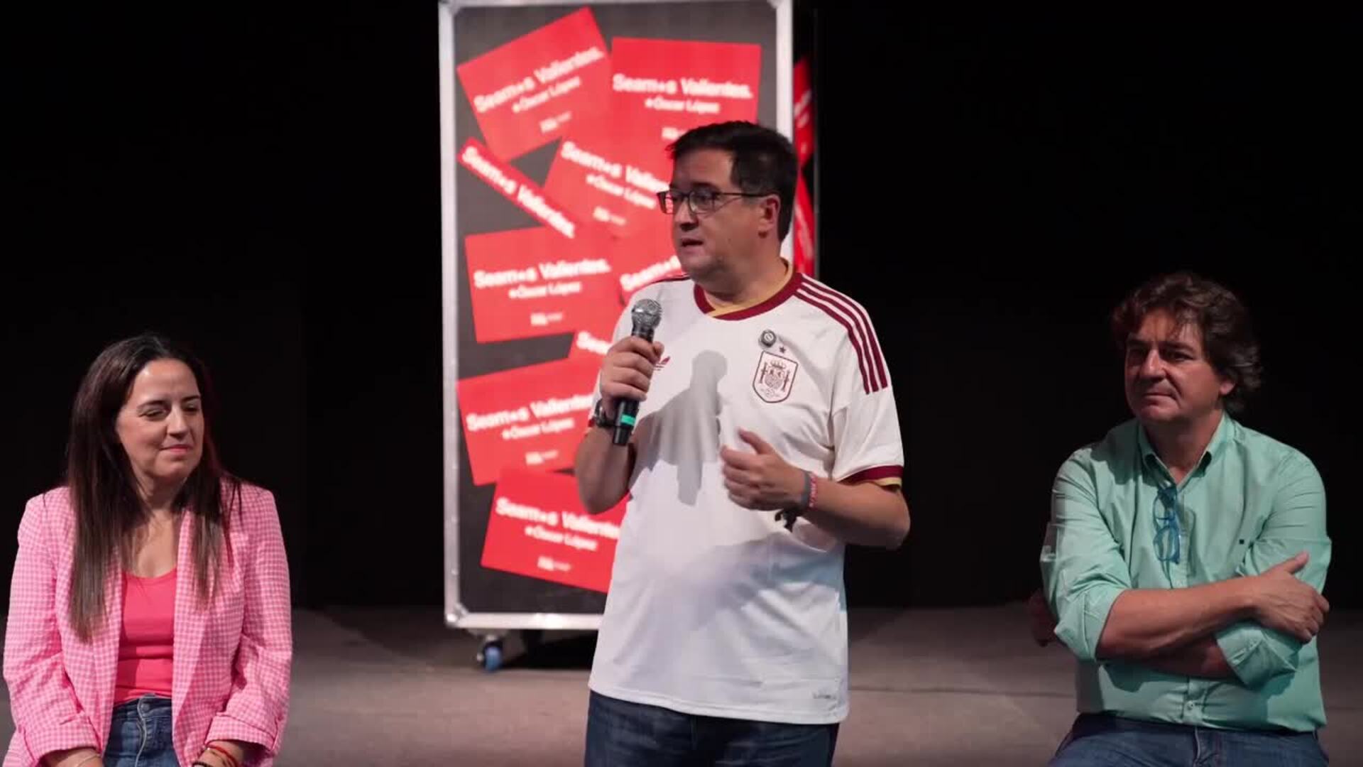 López asegura estar "muy contento" por ser el candidato socialista a la Comunidad de Madrid