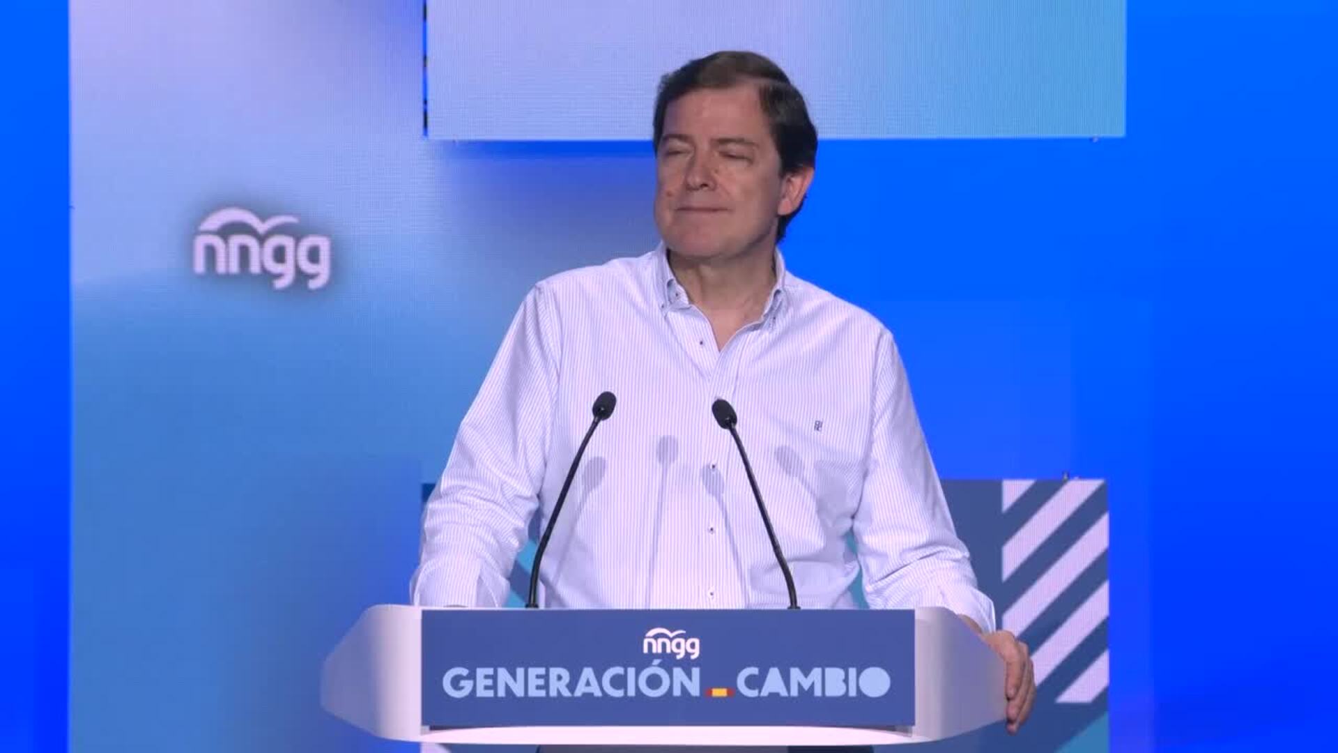 Mañueco pide que los incendios se aborden como un asunto de Estado