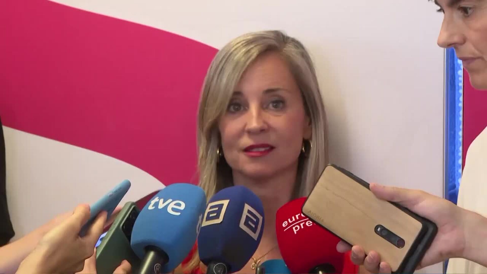 Sumar llama a construir una izquierda más amplia, responsable y "con altura de miras"