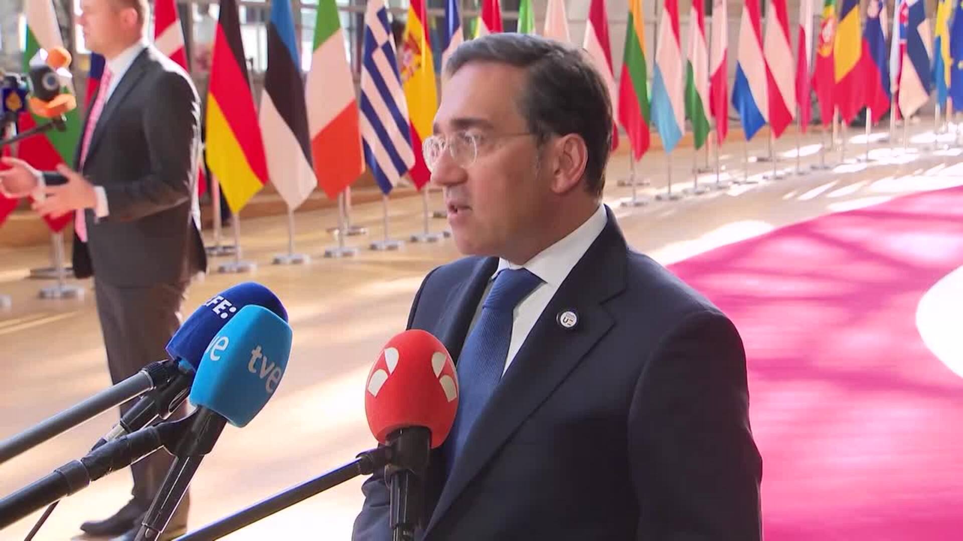 Albares pide a Feijóo que desautorice a Rajoy tras sus palabras "inaceptables" sobre Francia