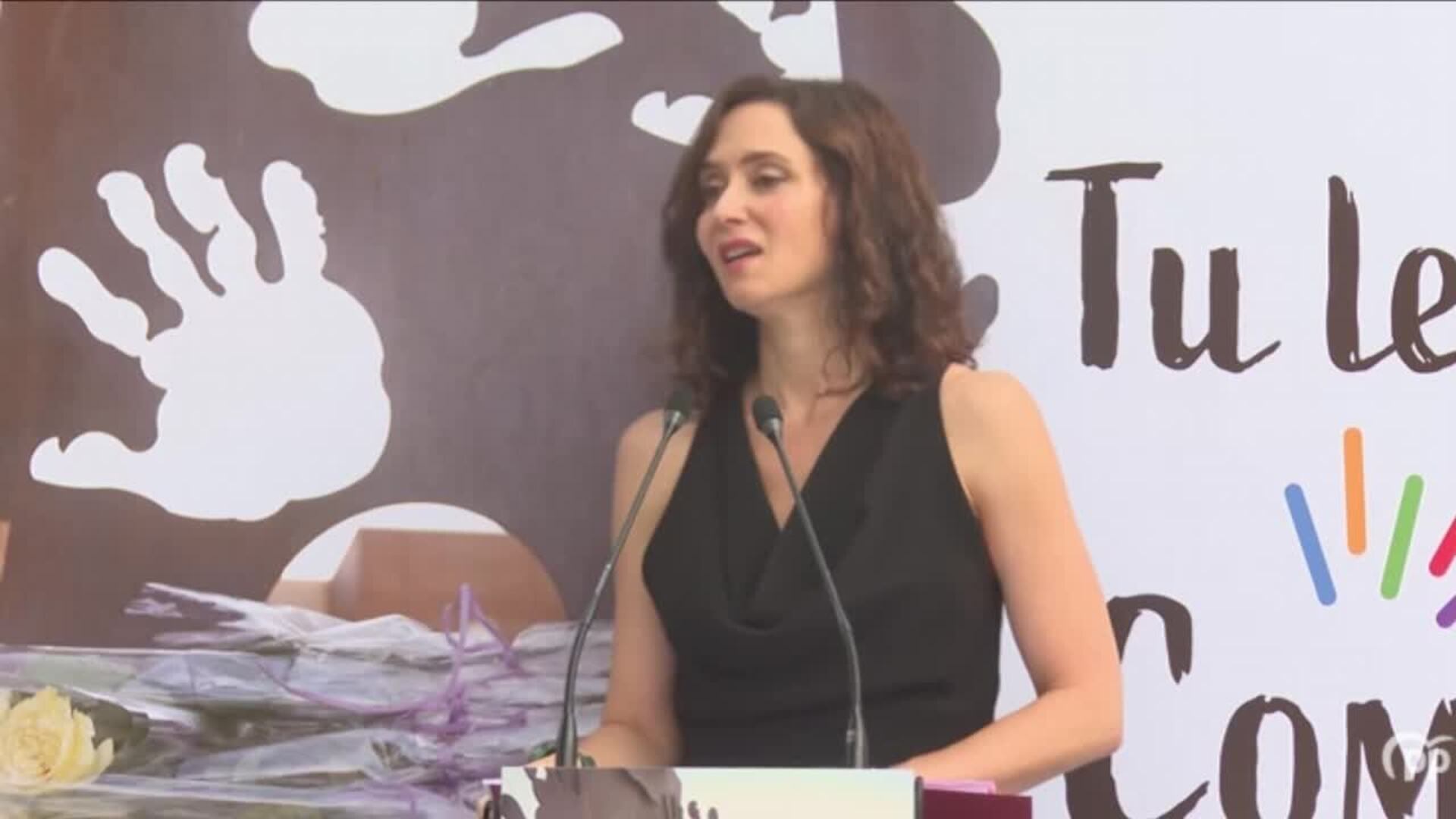 Ayuso celebra que Feijóo derogará la Ley de Memoria "que no es una ley y que no es memoria"