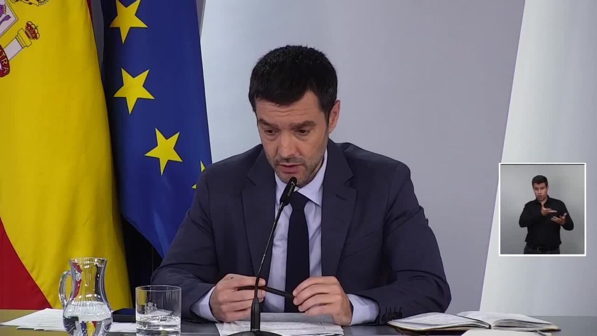 Bustinduy confía en que el decreto de vivienda vea la luz este mes
