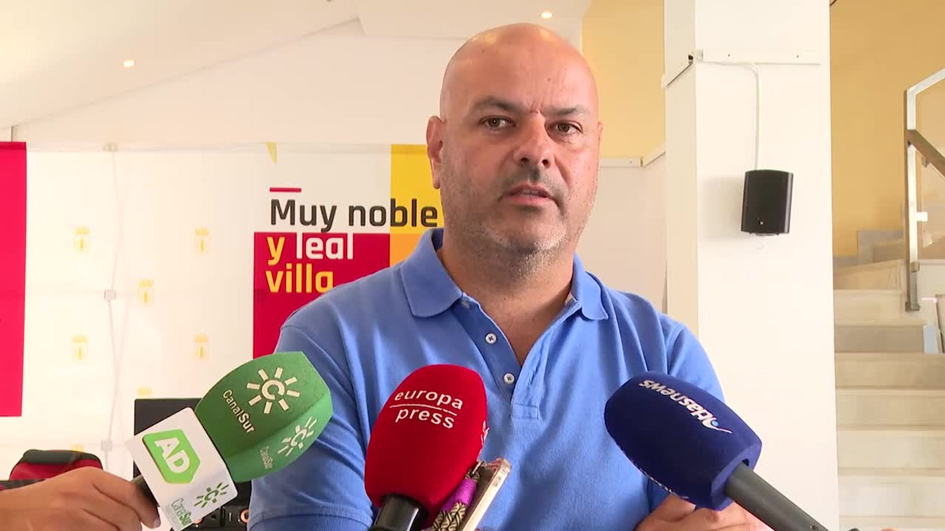 Vecinos desalojados por el incendio de Niebla (Huelva) están preocupados por sus viviendas