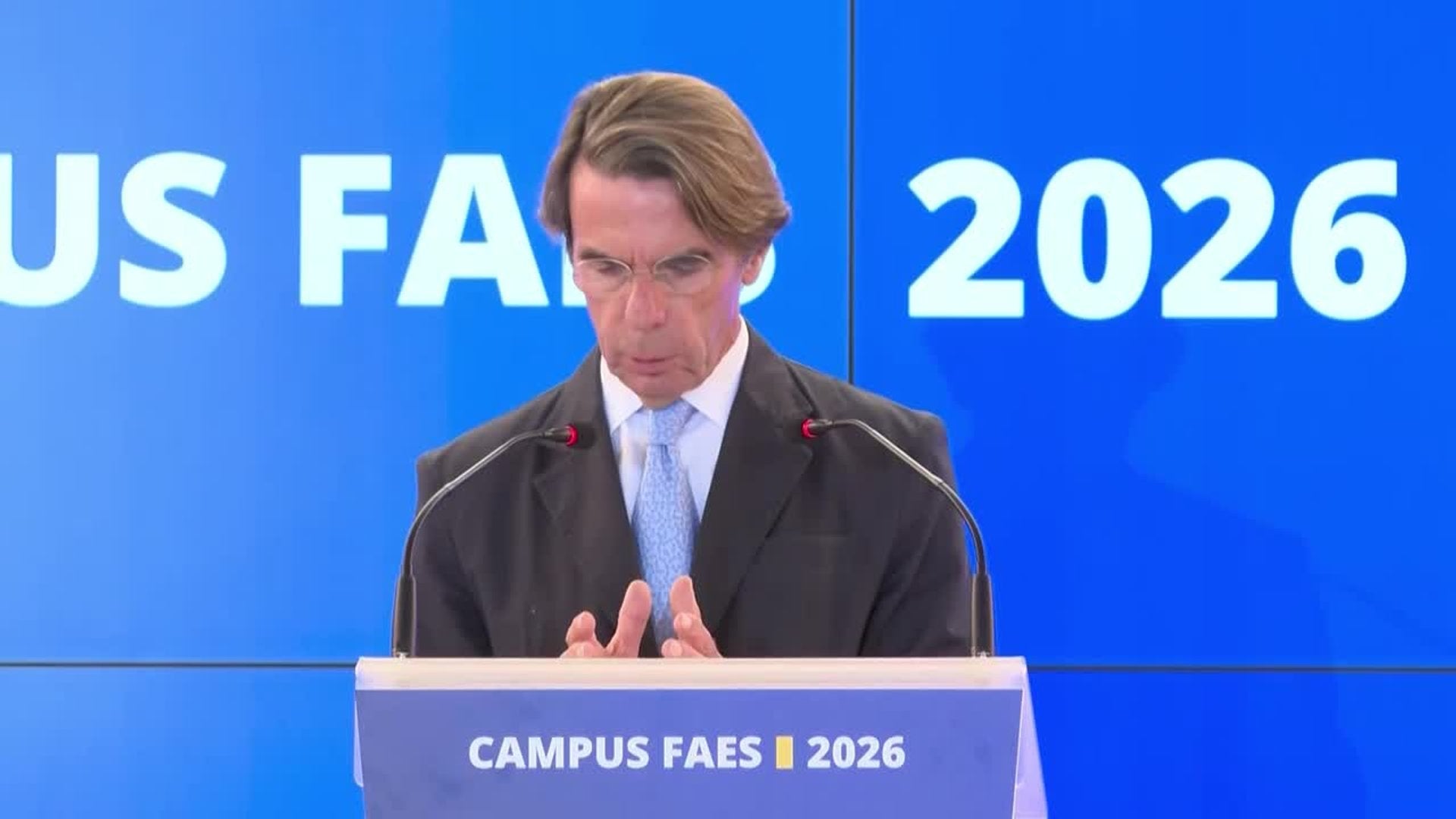 Aznar ve una urgencia nacional que gane Feijóo pero pide "cabeza fría"