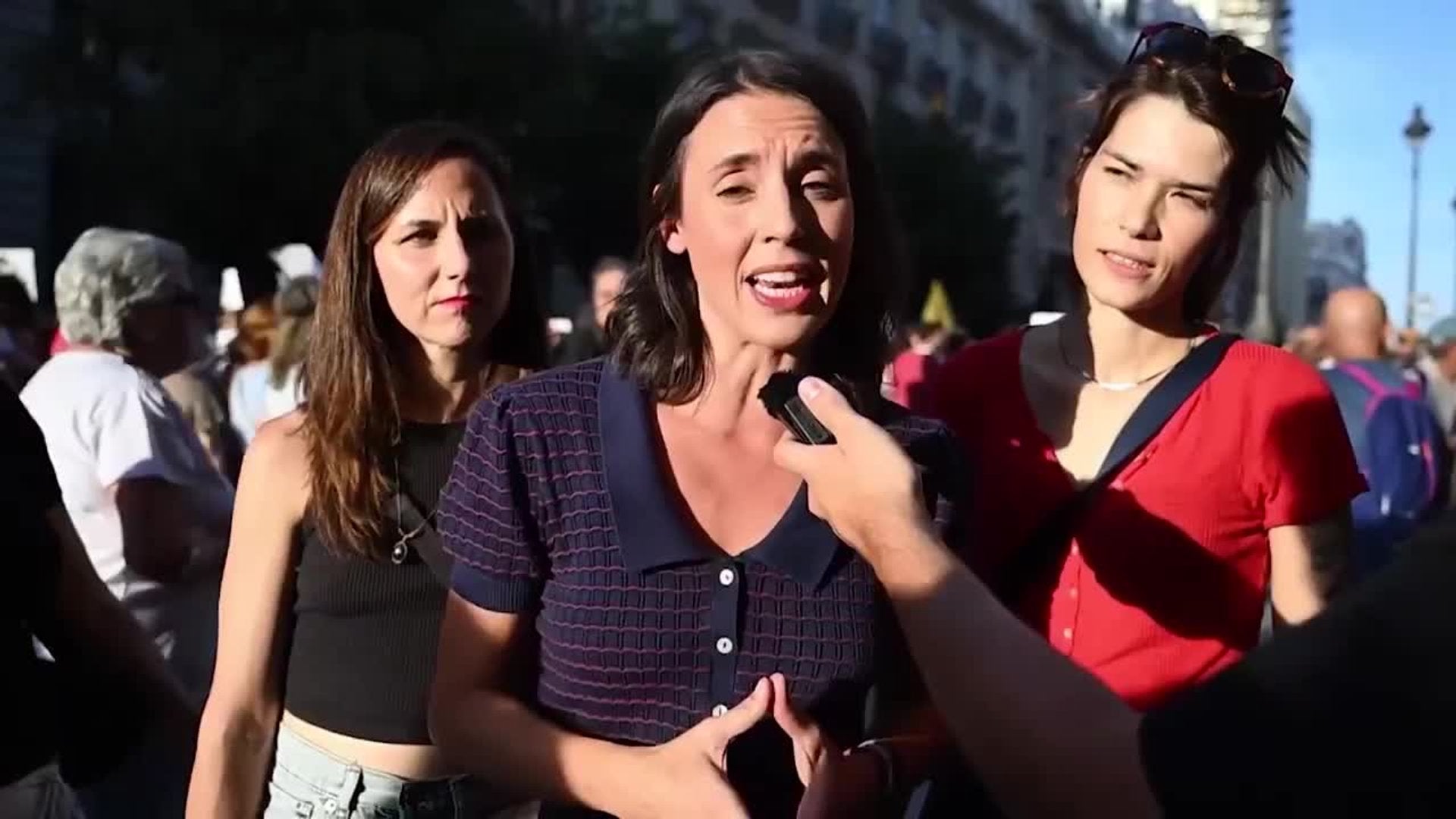 Unas 25.000 personas se manifiestan en Madrid bajo el lema 'Ni Una Maricarmen Más'