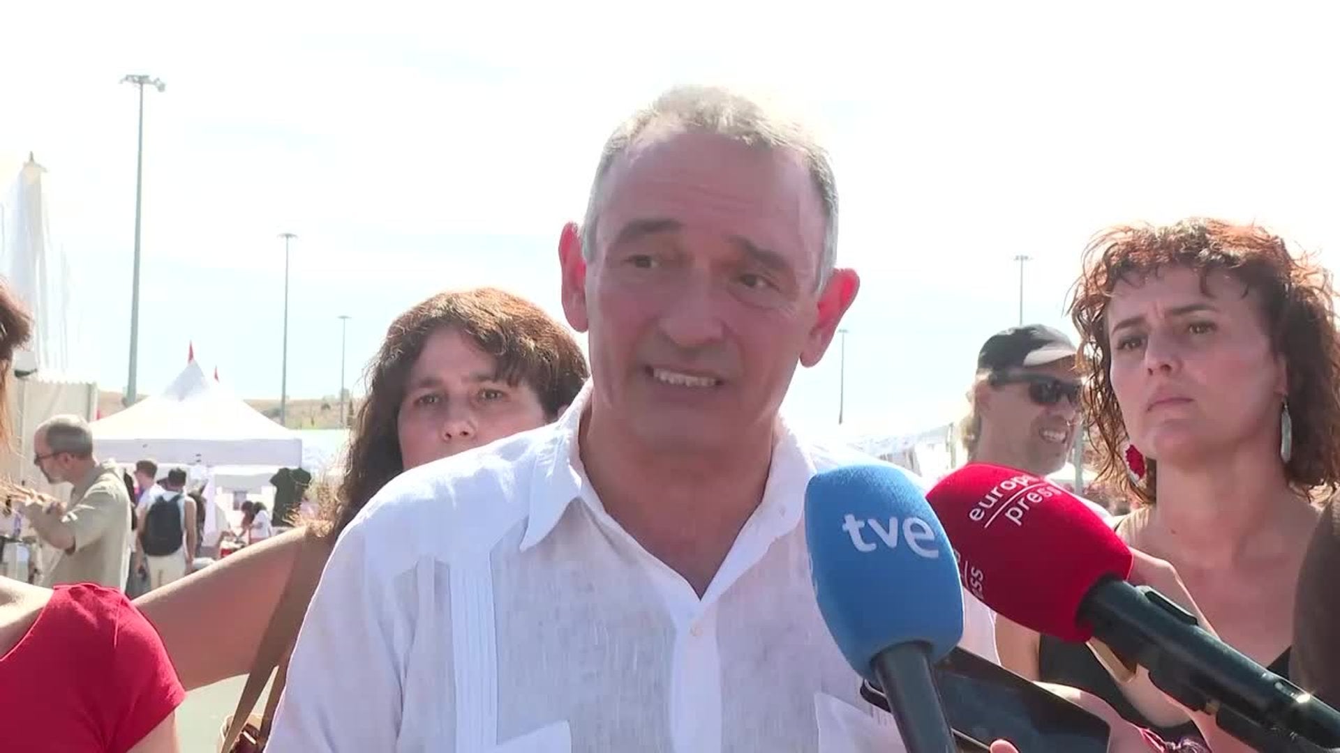 IU celebra la posible vuelta de Colau a primera línea política