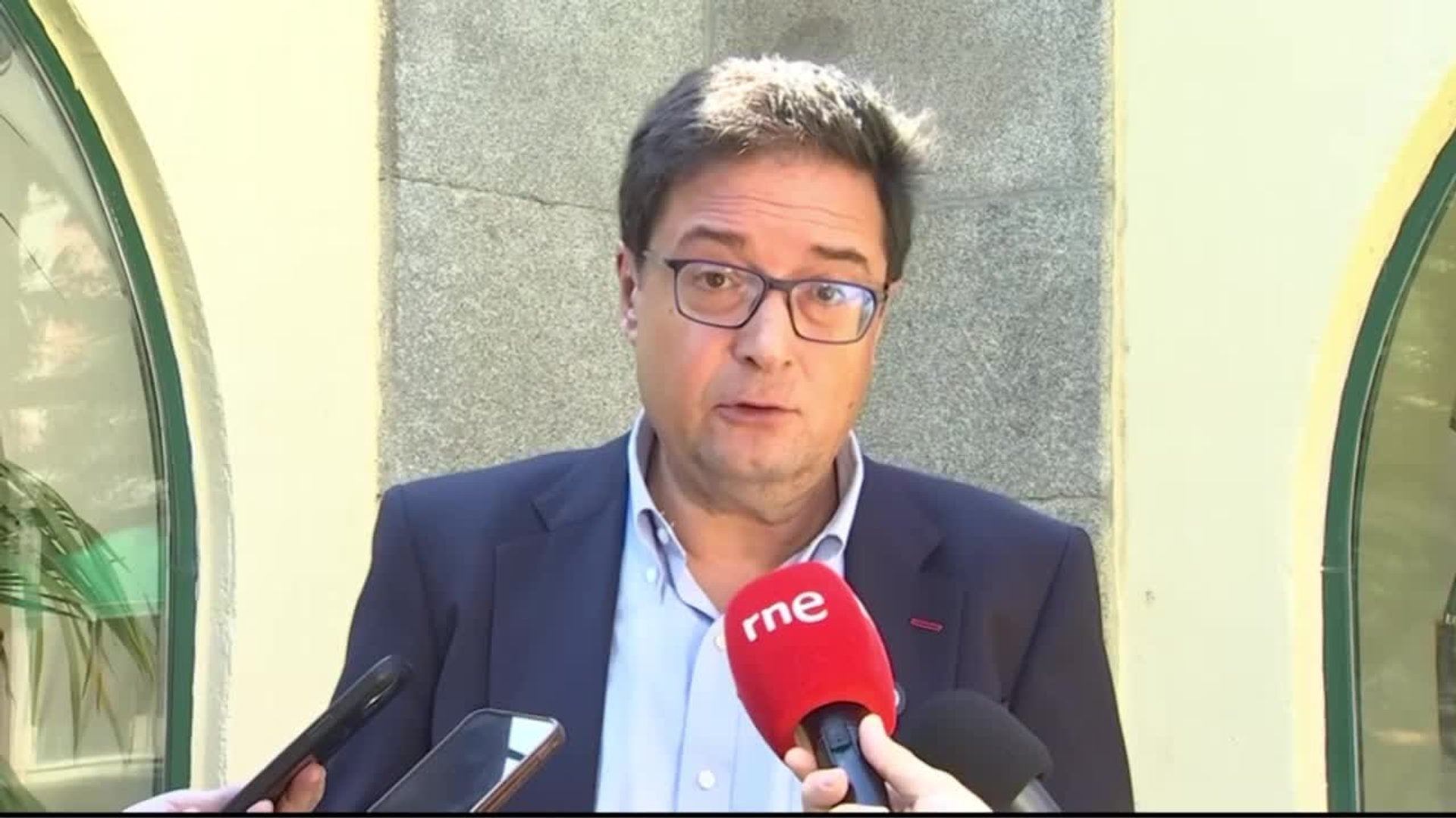 López confía en un acuerdo en decreto de vivienda "escuchando el grito de la calle"