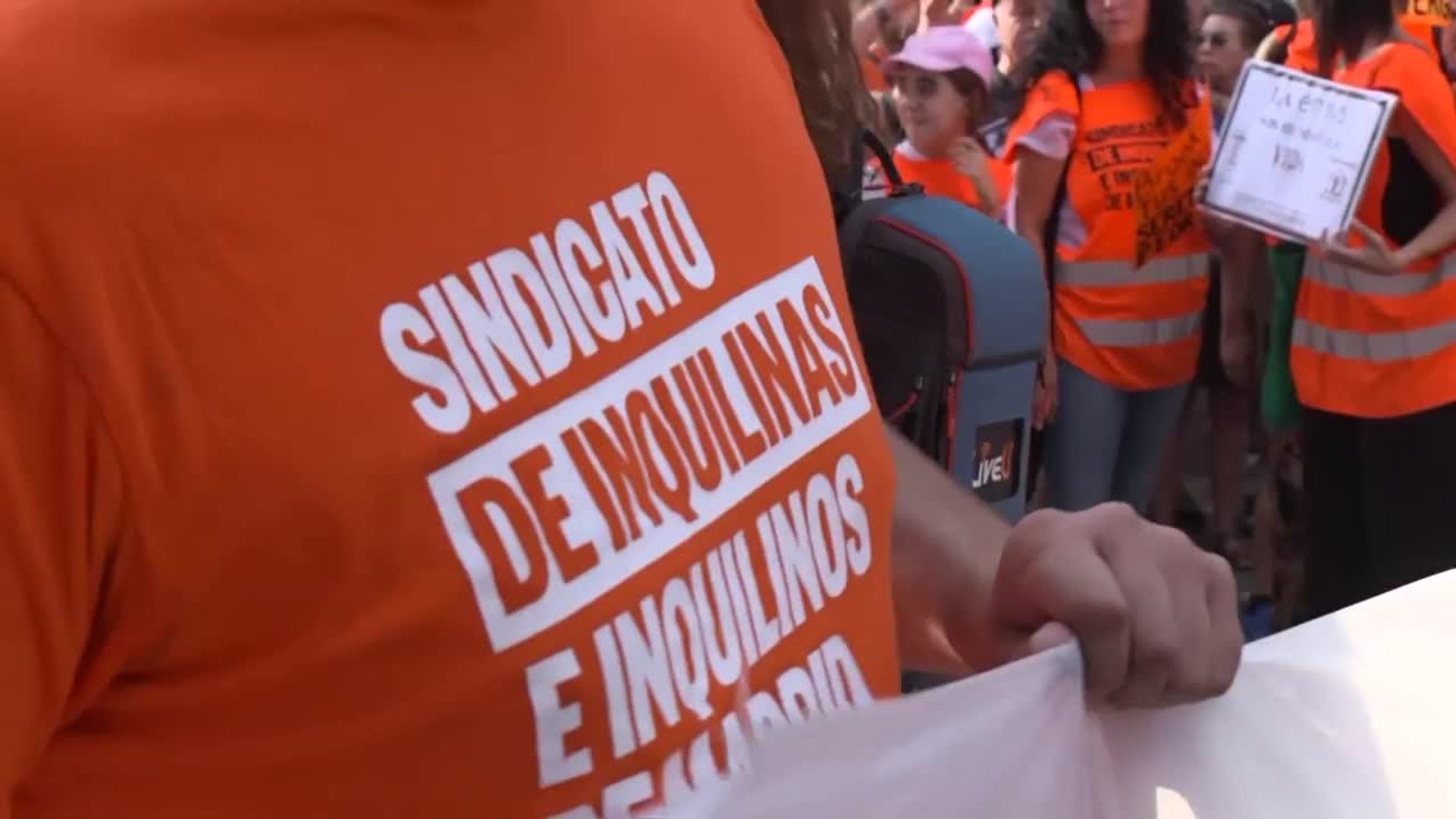 La marcha 'Ni una Maricarmen más' recorre Madrid para exigir medidas urgentes en vivienda