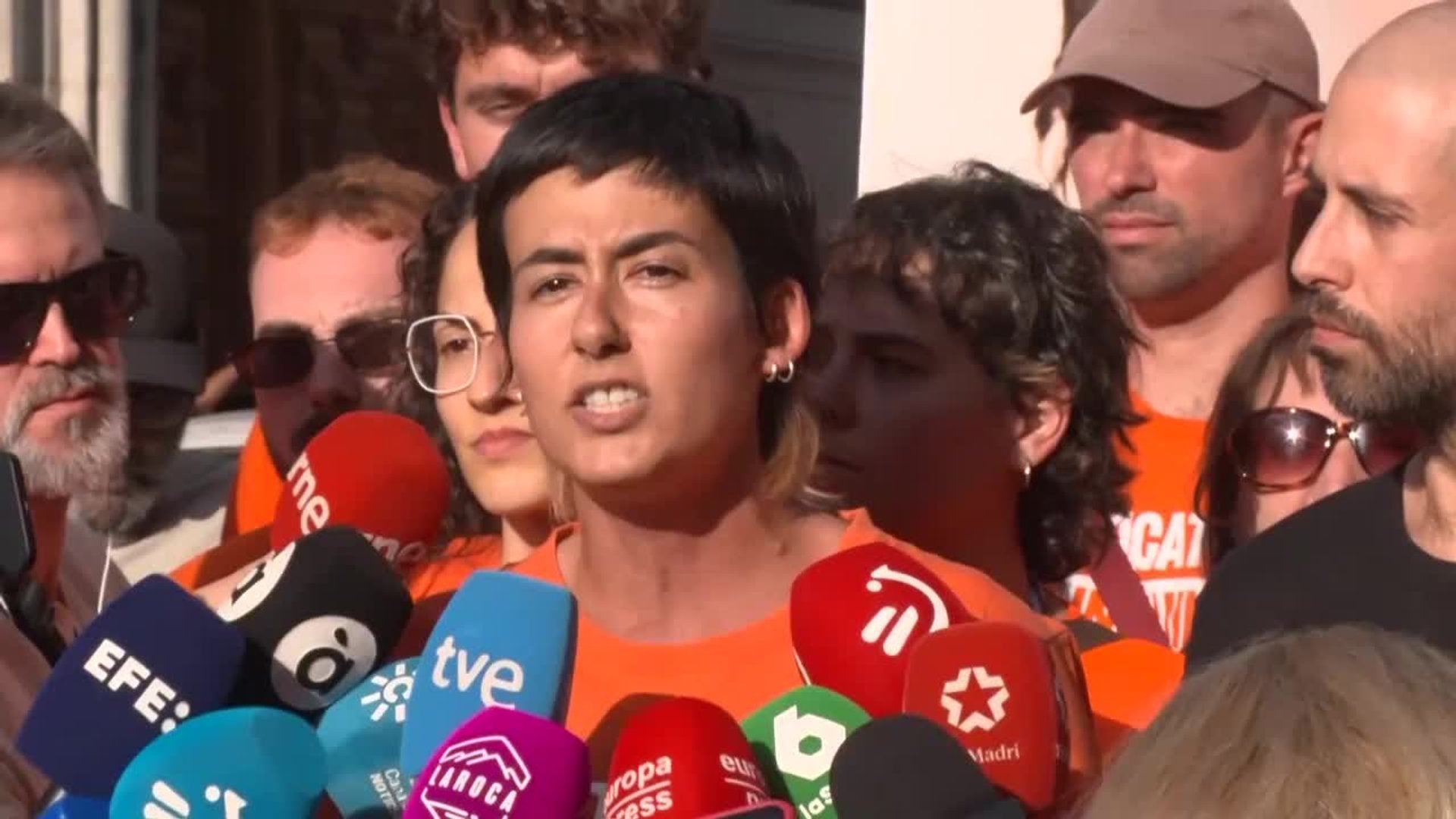 Sindicato de Inquilinas exige aprobar el 'decreto Maricarmen' y amenaza continuidad de Gobierno