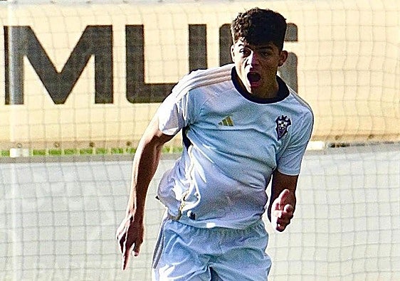 El Alavés refuerza el ataque del filial con el fichaje de Hugo Martínez