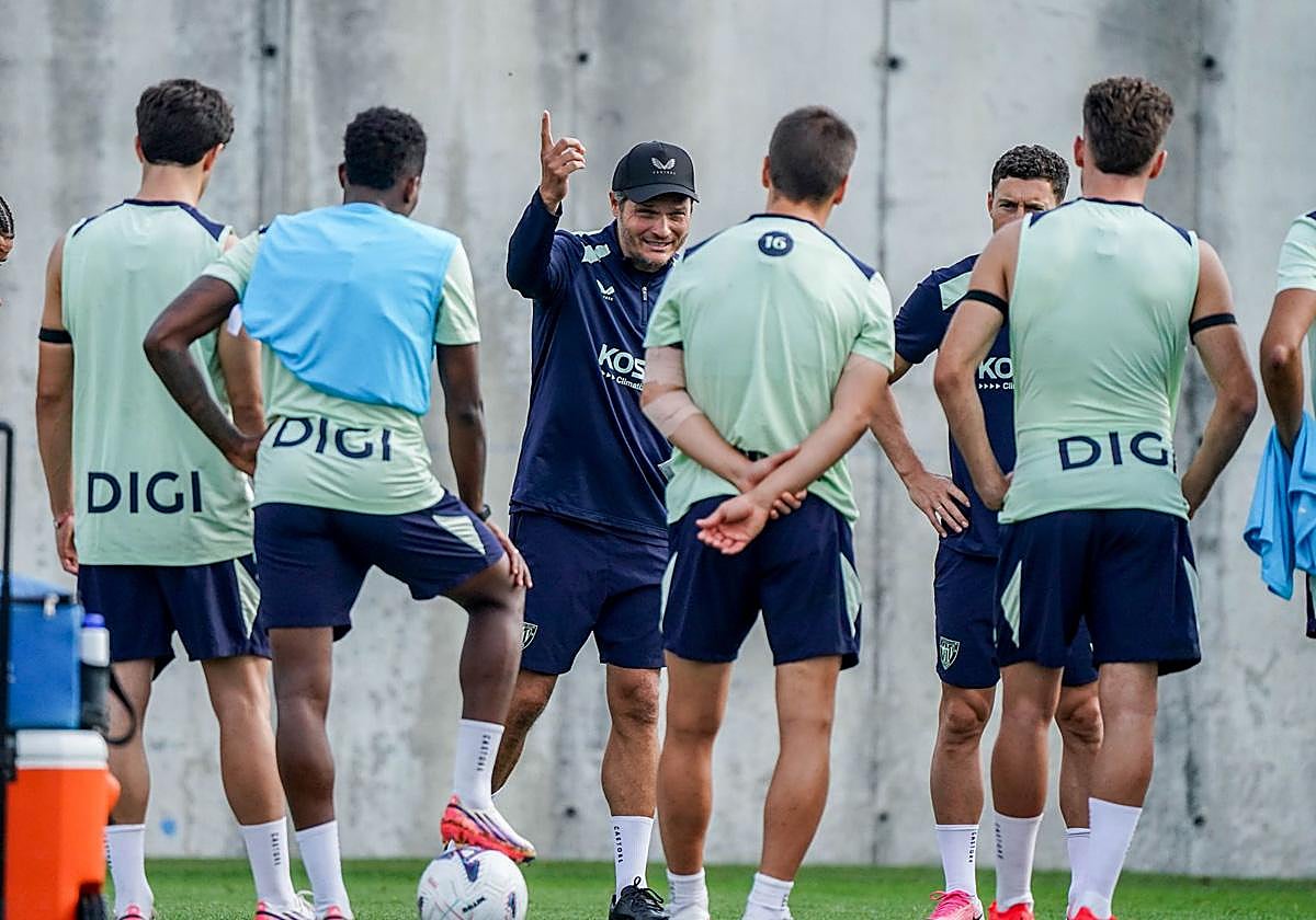 Terzic espera recuperar a Canales y Guruzeta la próxima semana y a Vivián en quince días