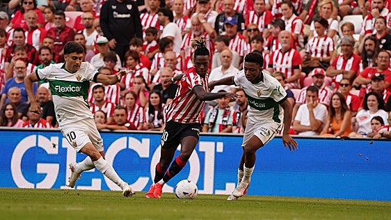 Faltó finura para descerrajar el partido