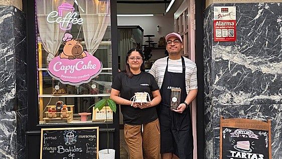 De la ingeniería a la repostería: una pareja abre en Bilbao una tienda de tartas personalizadas