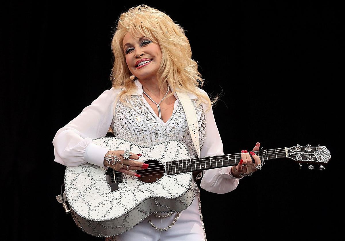 Dolly Parton y las rubias tontas: las mejores frases de una cantante inolvidable