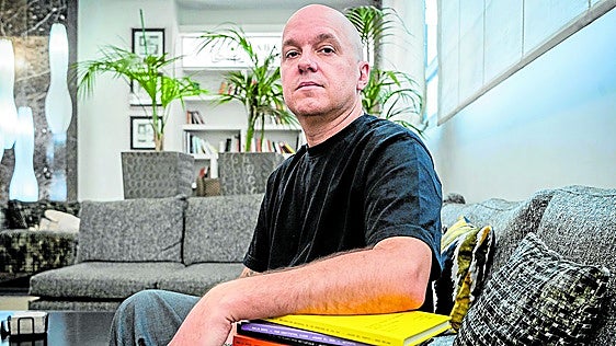 El editor que escribe libros con la IA «para ganar el Nobel»
