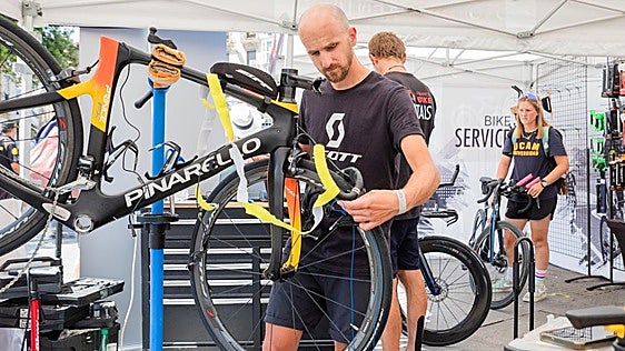 La pasión por el Ironman más grande toma posiciones en Álava