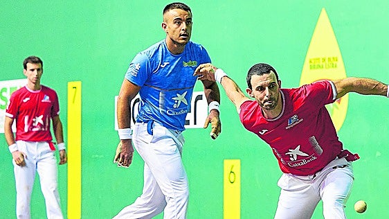 Altuna y Martija ganan con polémica en el Navarra Arena