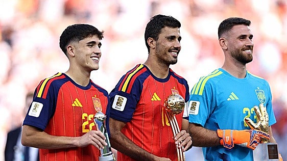Rodri, nombrado mejor jugador del Mundial