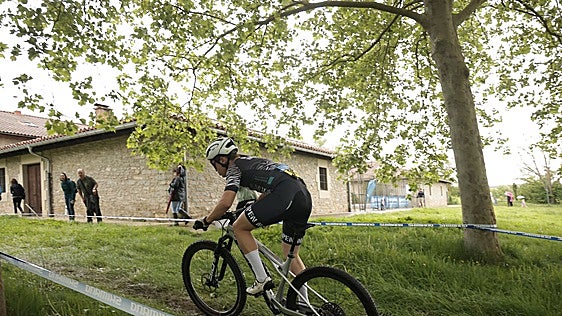 Por equipos,  pruebas de tres horas e inscripción gratuita: nace la liga femenina de mountain bike