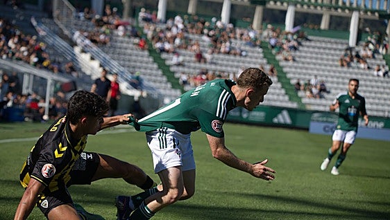 El Barakaldo cae con la cabeza alta en Ferrol