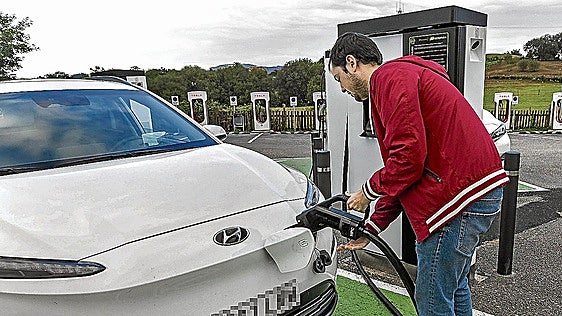 Más del 60% de las ayudas para coches electrificados ya se han comprometido