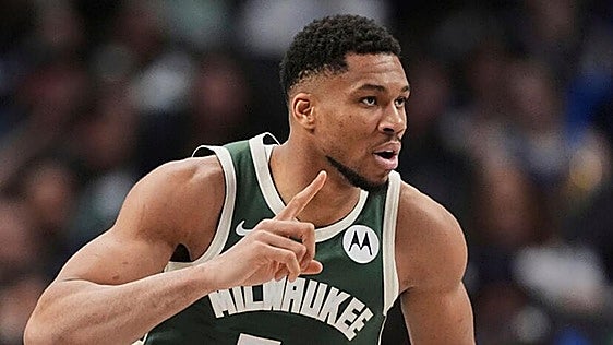 NBA berria (1): Antetokounmpok Miamin jokatuko du