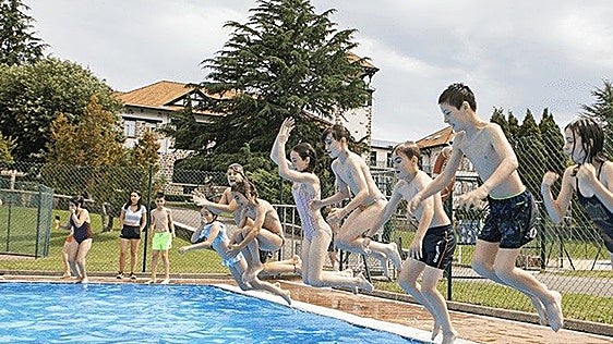 BBK Klima Abentura recupera en agosto las piscinas en turnos de mañana y tarde