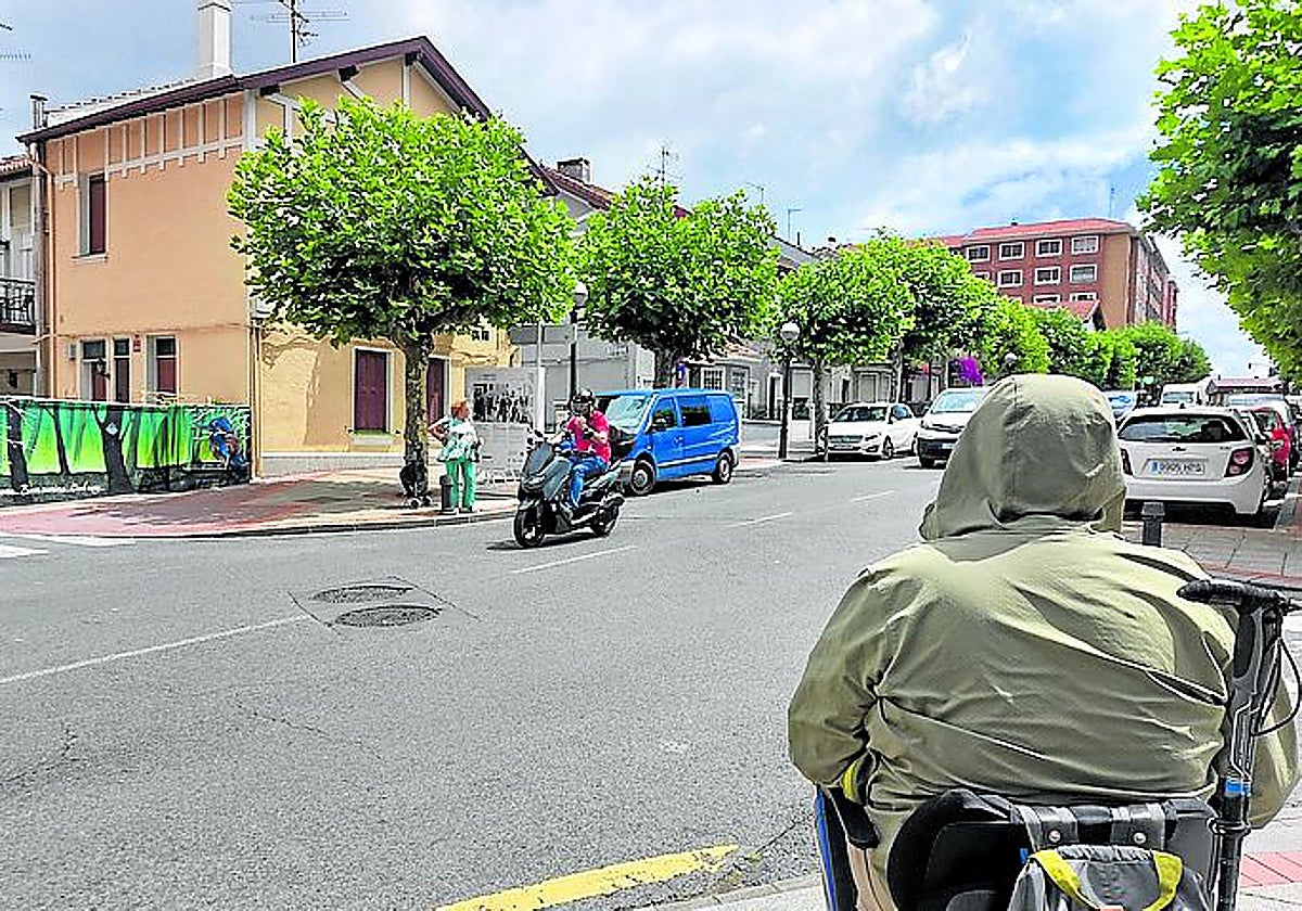Un vecino denuncia al Ayuntamiento de Sestao por daños en su casa protegida