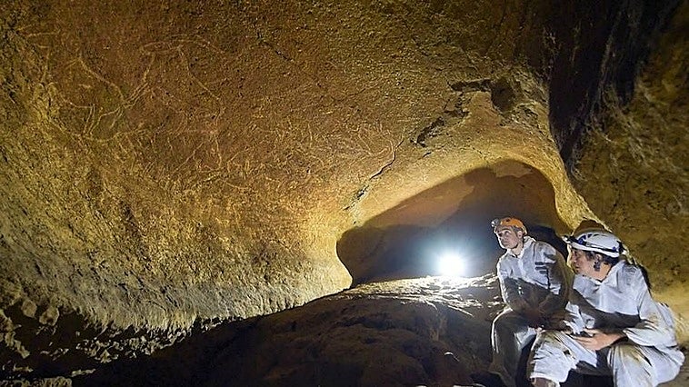 Lekeitio acerca el tesoro de arte rupestre de Armintxe con un recorrido virtual