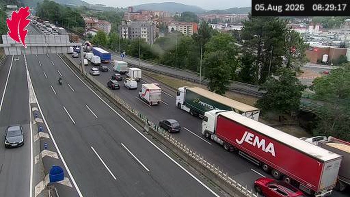 Una persona resulta herida en un accidente de tráfico en la A-8, a la altura de Galdakao