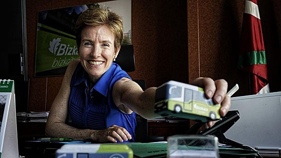 «Bizkaibus dará servicio nocturno los viernes, sábados y víspera de festivos»